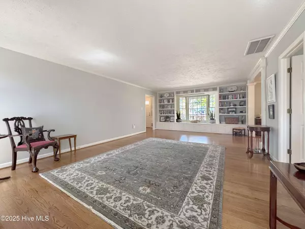 Southern Pines, NC 28387,355 Stoneyfield DR