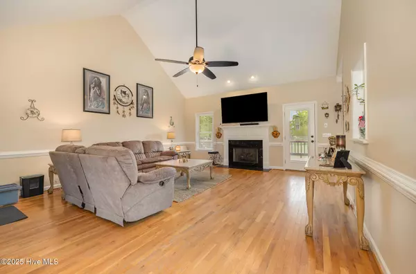 Goldsboro, NC 27530,608 Adler LN