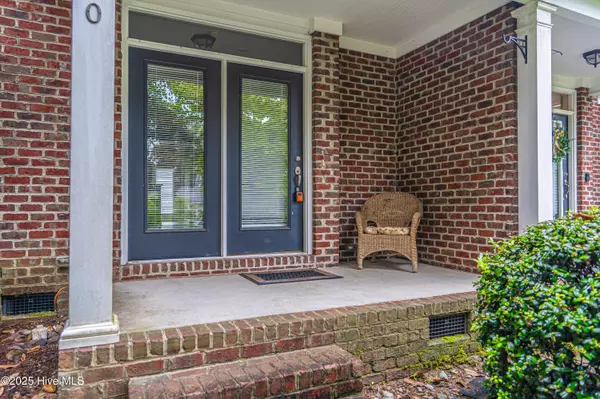 Southern Pines, NC 28387,250 E Delaware AVE