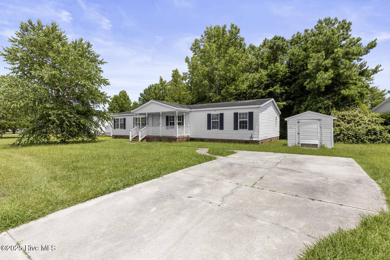 323 Macdonald BLVD, Havelock, NC 28532