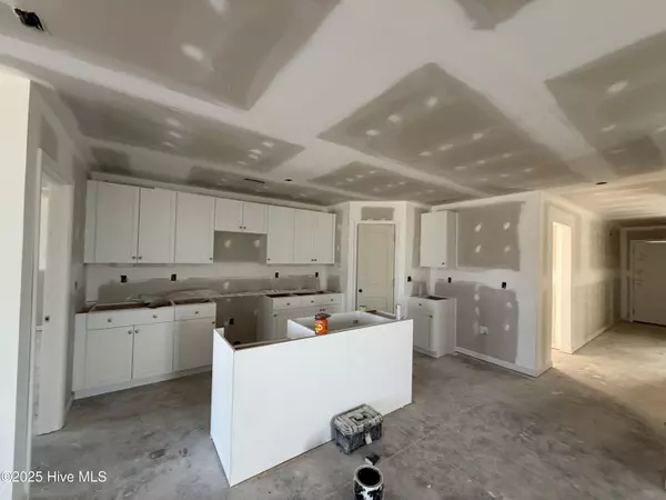 Dunn, NC 28334,37 Boston River DR