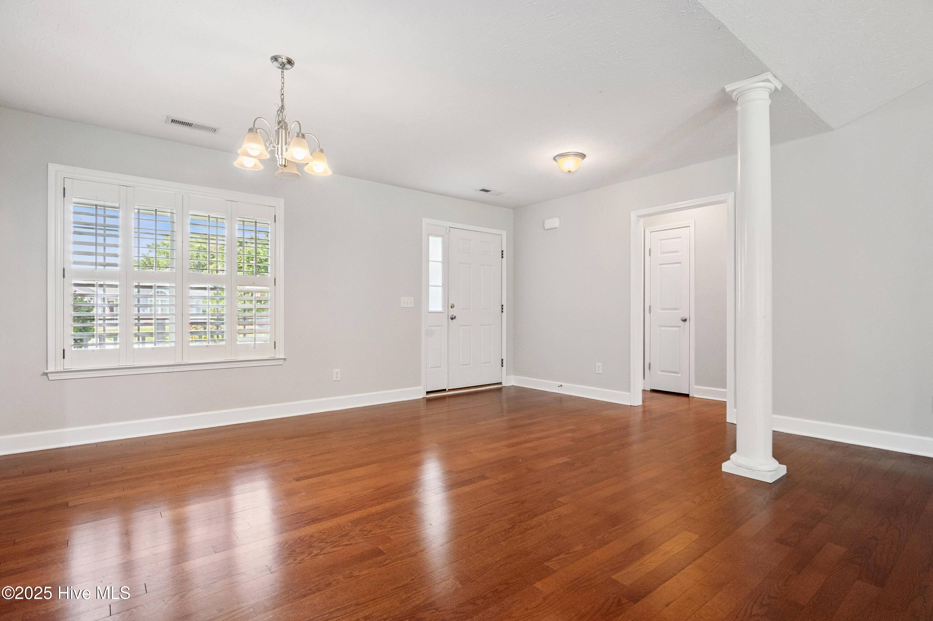 Holly Ridge, NC 28445,348 Rose Bud LN