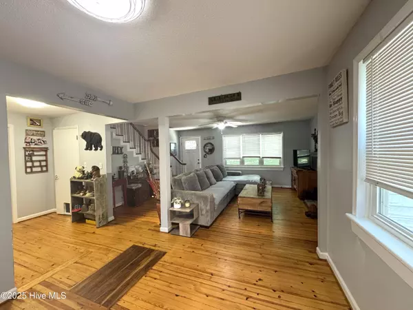 Robbins, NC 27325,171 Sunset DR