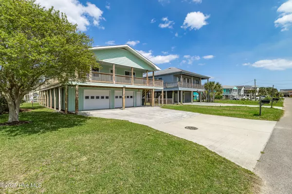 Carolina Beach, NC 28428,116 Georgia AVE