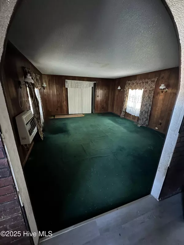 Elizabeth City, NC 27909,602 Herrington RD