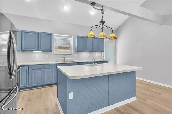 Oak Island, NC 28465,127 NW 19th ST