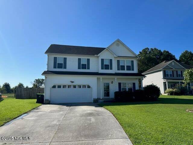 111 Amberwine CIR, Richlands, NC 28574