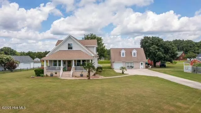 Knotts Island, NC 27950,204 Fentress DR