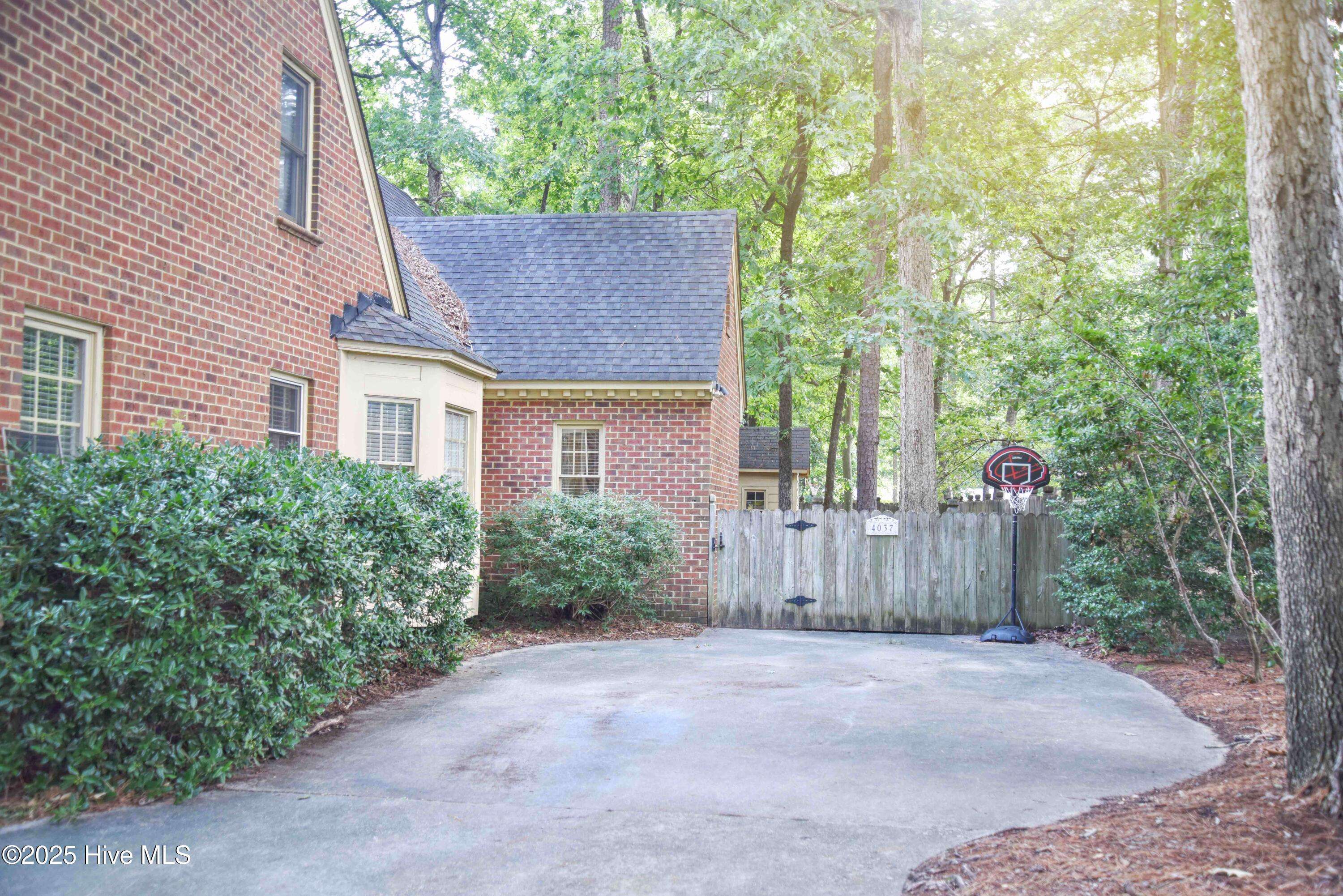 Rocky Mount, NC 27803,4037 Brassfield DR