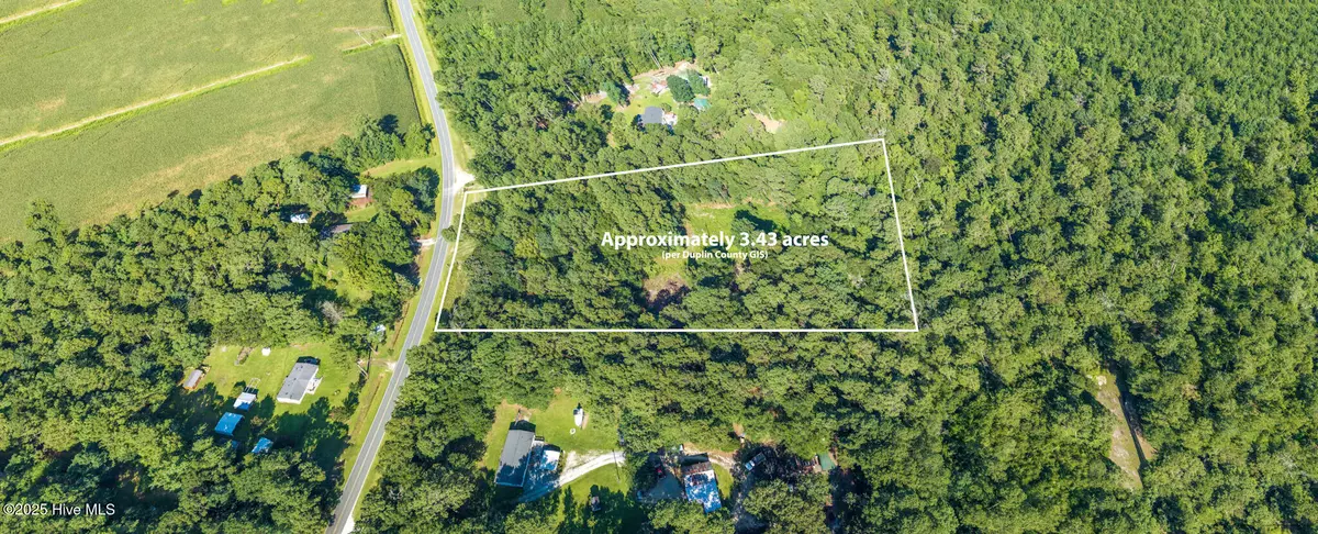 Rose Hill, NC 28458,278 Huffman RD