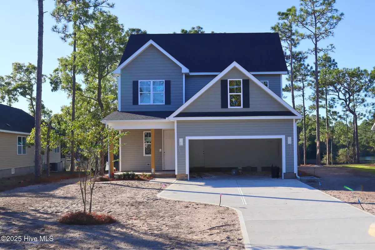 Southport, NC 28461,560 Kennedy CIR