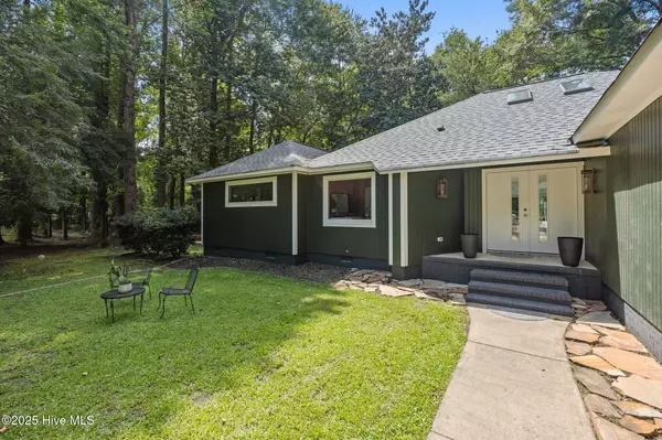 New Bern, NC 28562,3000 Coriander DR
