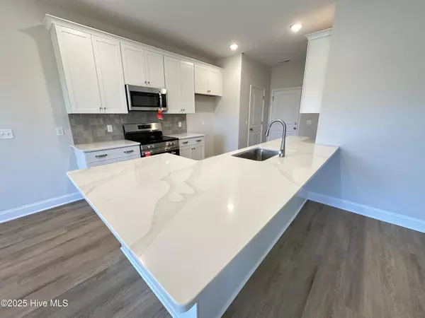 Leland, NC 28451,2101 Lapham DR