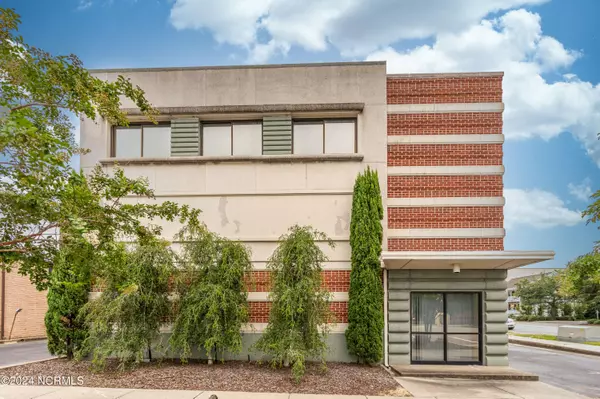 Wilmington, NC 28401,404 N 3rd ST #110 & 101