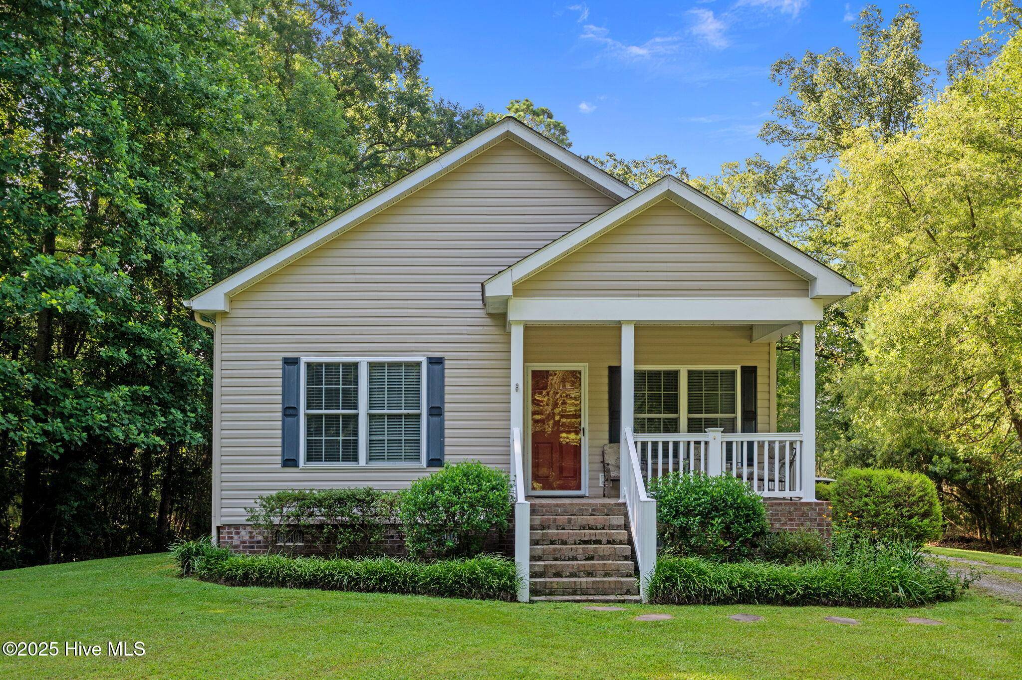 777 Breezy Shore RD, Bath, NC 27808