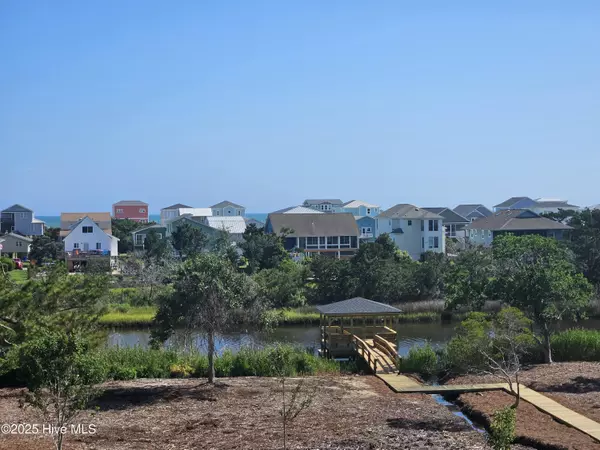 Oak Island, NC 28465,107 SE 37th ST