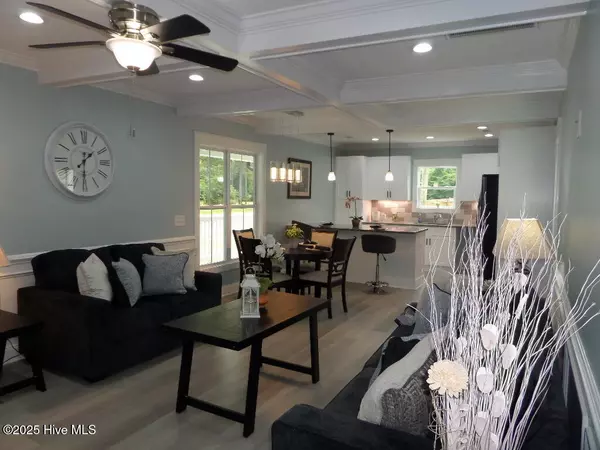 Burgaw, NC 28425,4314 E Nc Highway 53 E