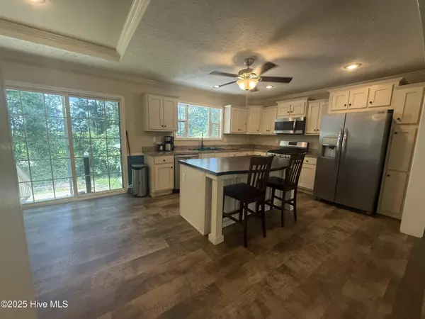 Newport, NC 28570,153 Country Club LN