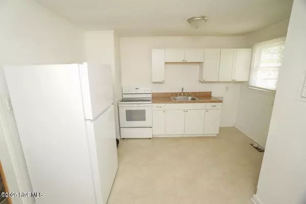 Jacksonville, NC 28540,311 Starling ST