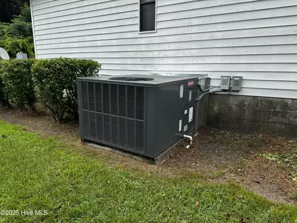 Warsaw, NC 28398,307 S Front ST