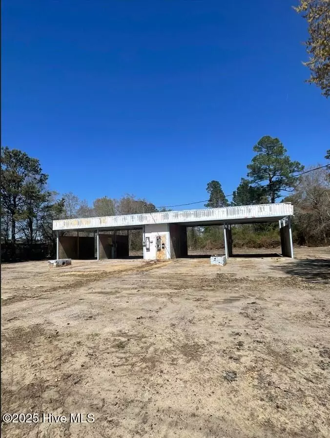 Chadbourn, NC 28431,307 E Strawberry BLVD
