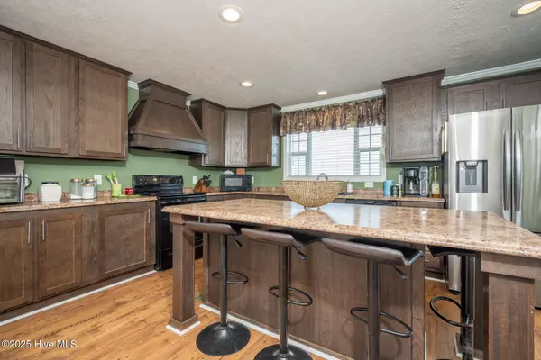 Elizabeth City, NC 27909,596 Esclip RD