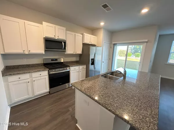 Winnabow, NC 28479,448 St Kitts WAY
