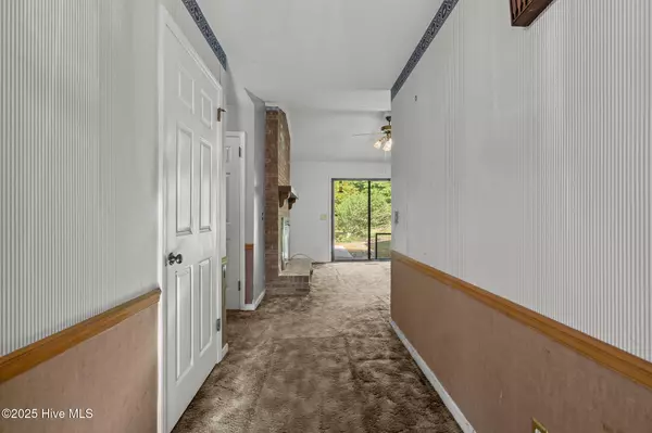Seven Lakes, NC 27376,102 Scuppernong CT