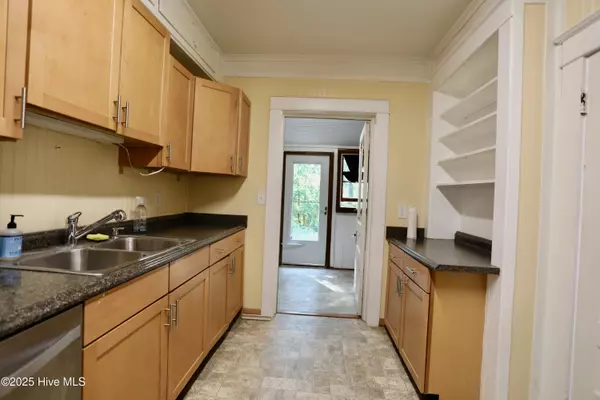 Aberdeen, NC 28315,308 Summit ST