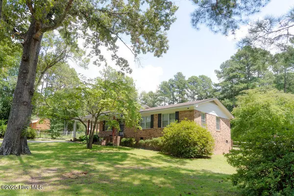 Hamlet, NC 28345,107 Brooks ST