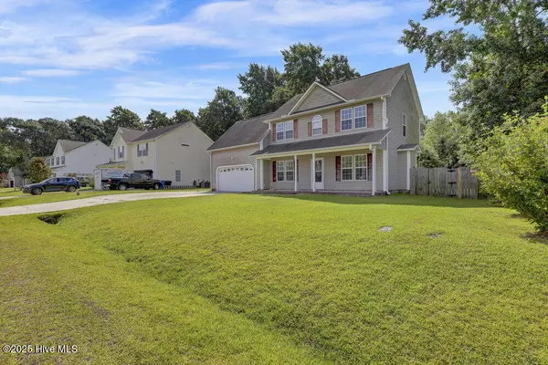 Hubert, NC 28539,215 Rudolph LN