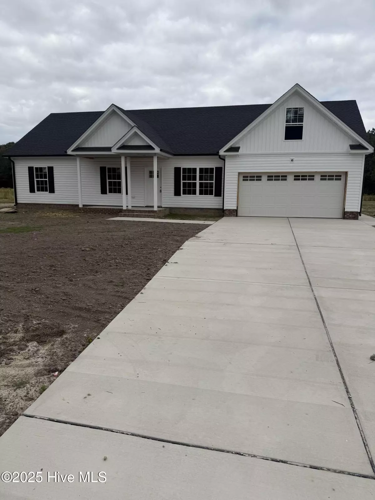 Elizabeth City, NC 27909,570 Foreman Bundy RD