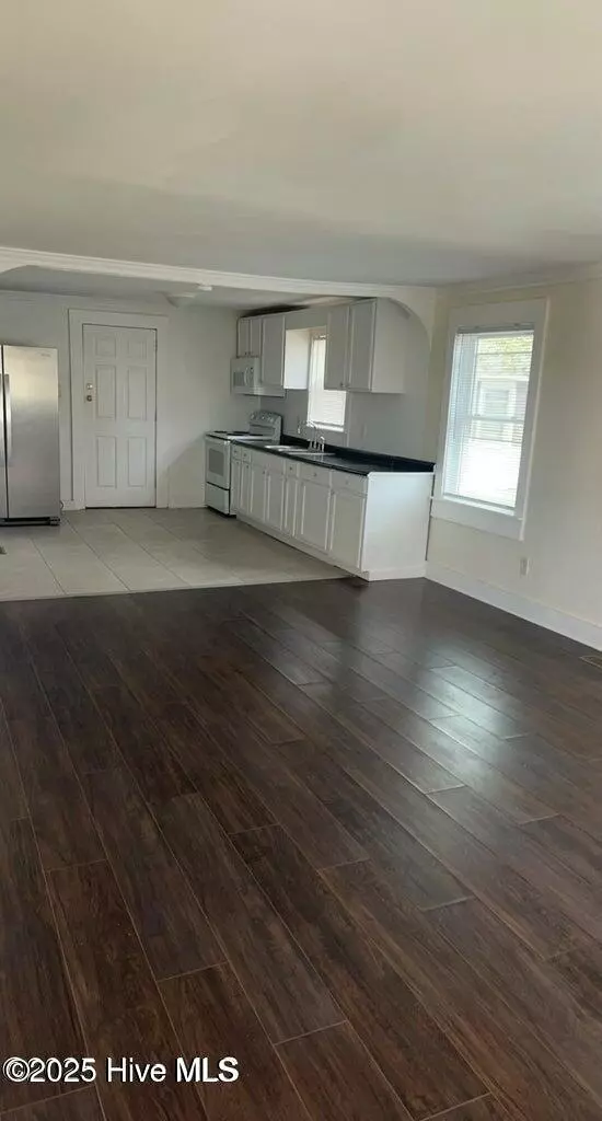 Morehead City, NC 28557,1212 Fisher ST