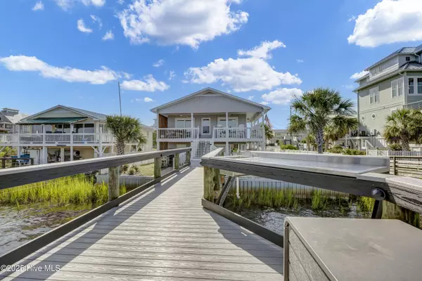 Carolina Beach, NC 28428,901 Canal DR