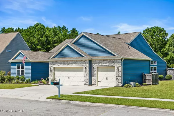 Winnabow, NC 28479,195 N Palm DR