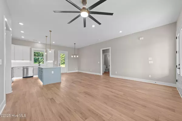 Greenville, NC 27858,3038 Joe Stocks RD