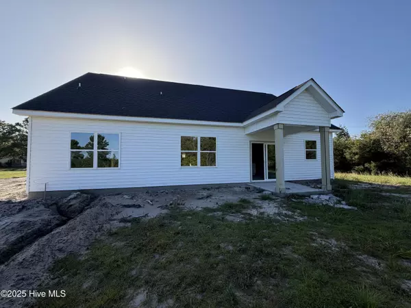 Hampstead, NC 28443,77 Sandy LN