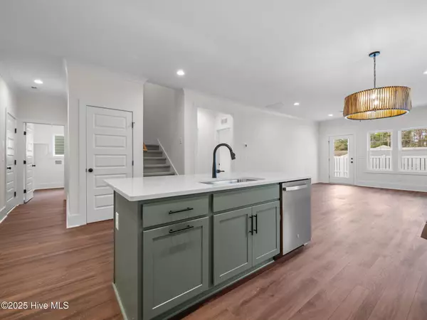 Beaufort, NC 28516,126 Pine View BLVD