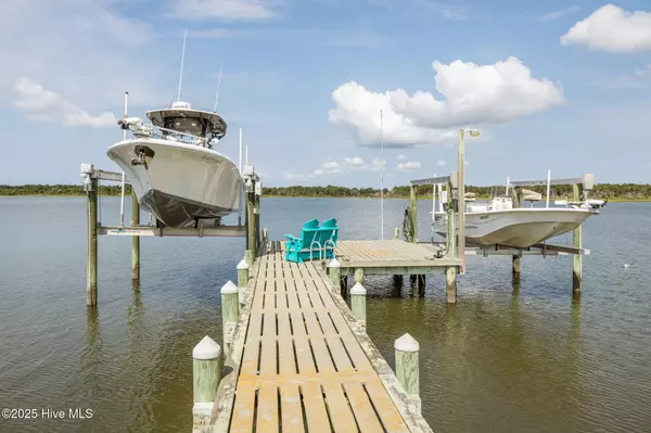 Newport, NC 28570,429 Live Oak RD