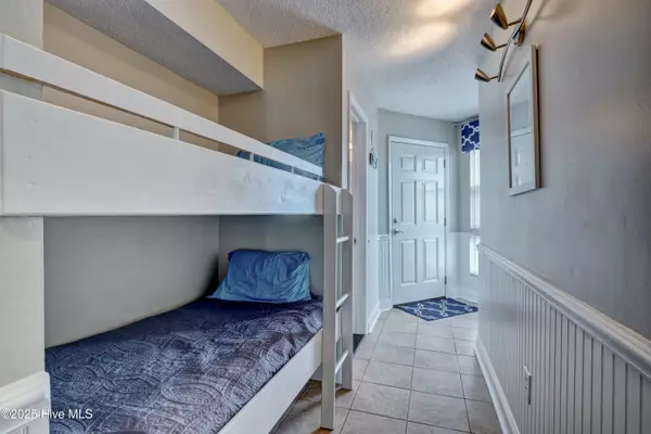 North Topsail Beach, NC 28460,2000 New River Inlet RD #1414