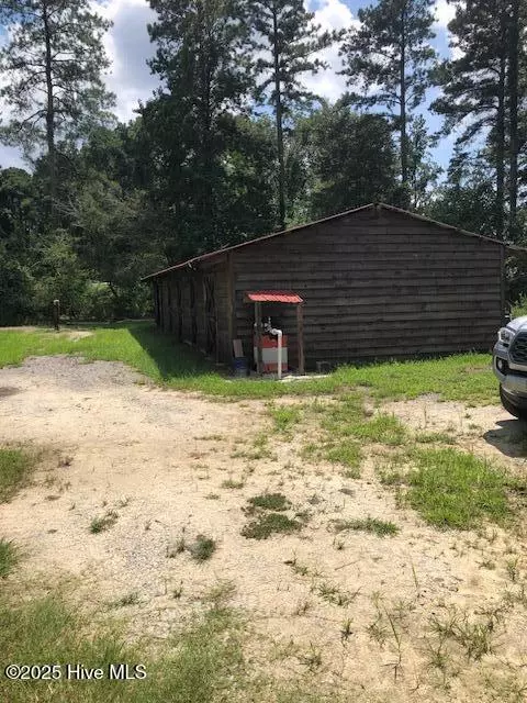 Ayden, NC 28513,4739 Emma Cannon RD