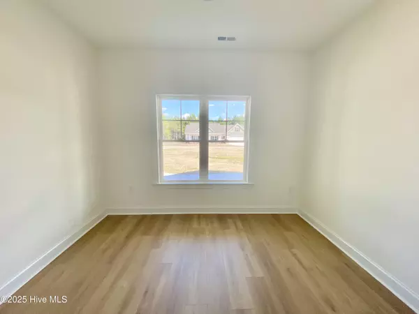 Pikeville, NC 27863,110 Rae DR