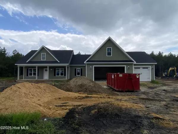 110 Rae DR, Pikeville, NC 27863