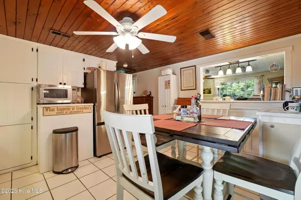 Elizabeth City, NC 27909,105 Coopers LN