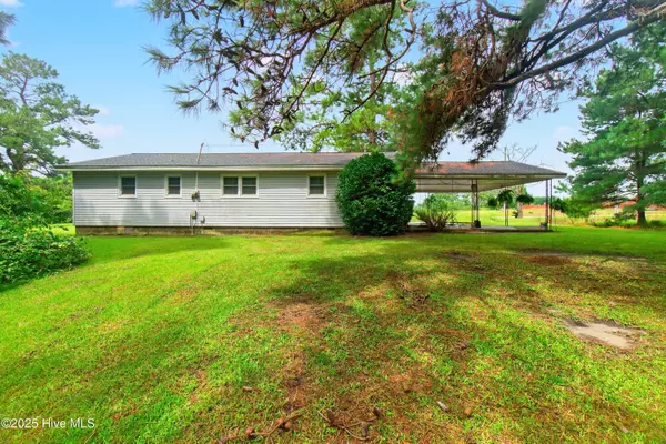 Whiteville, NC 28472,3665 Midway DR