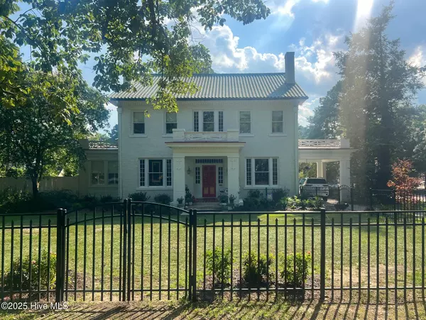 Wilson, NC 27893,1527 Nash ST NW