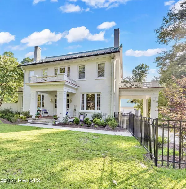 1527 Nash ST NW, Wilson, NC 27893