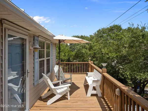 Emerald Isle, NC 28594,5508 Emerald DR