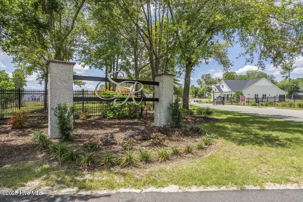 Castle Hayne, NC 28429,2589 Alvernia Drive #1