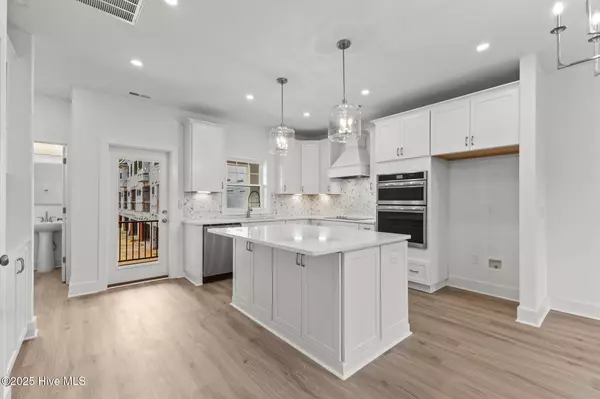 Southern Pines, NC 28387,105 Lexington LN